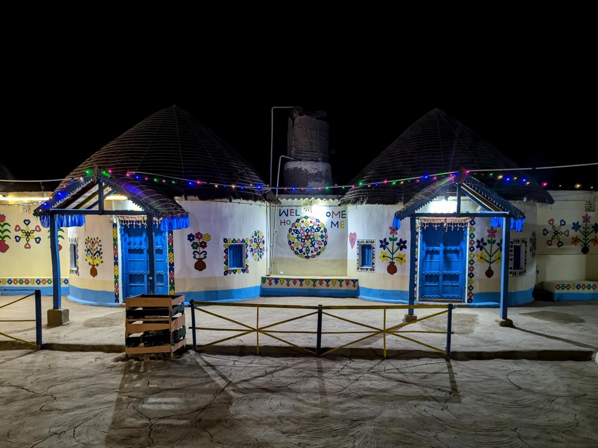 White Land Villagestay Dhordo Εξωτερικό φωτογραφία