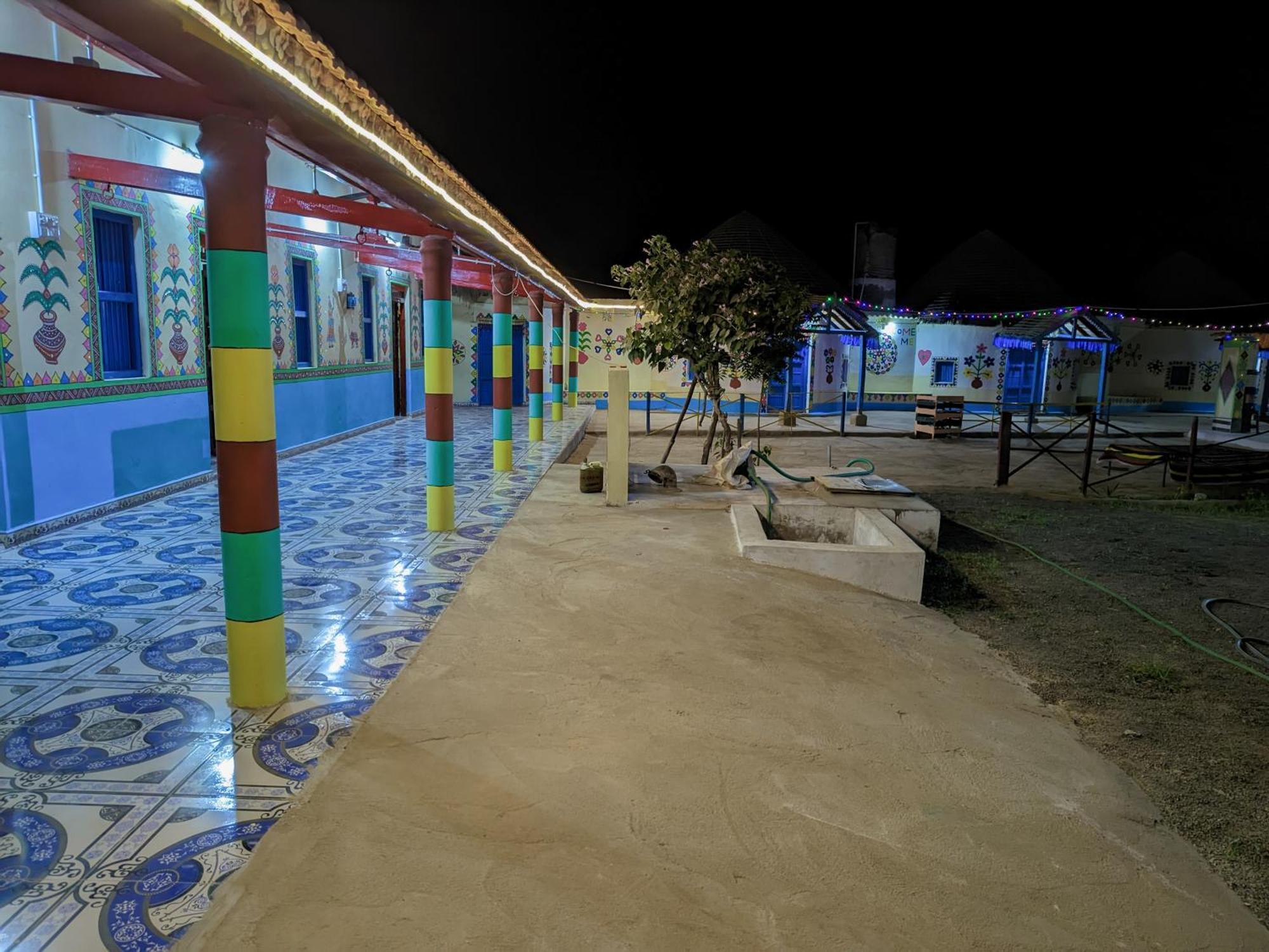 White Land Villagestay Dhordo Εξωτερικό φωτογραφία